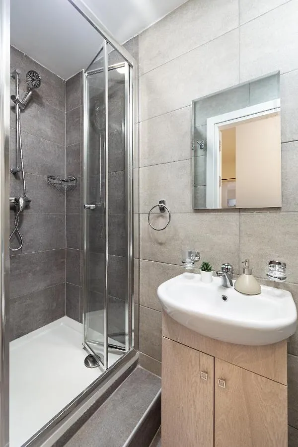 Modern 3 Bedroom & 3 Bathroom Apartment - Near Balluta Bay Saint Julian's Malta